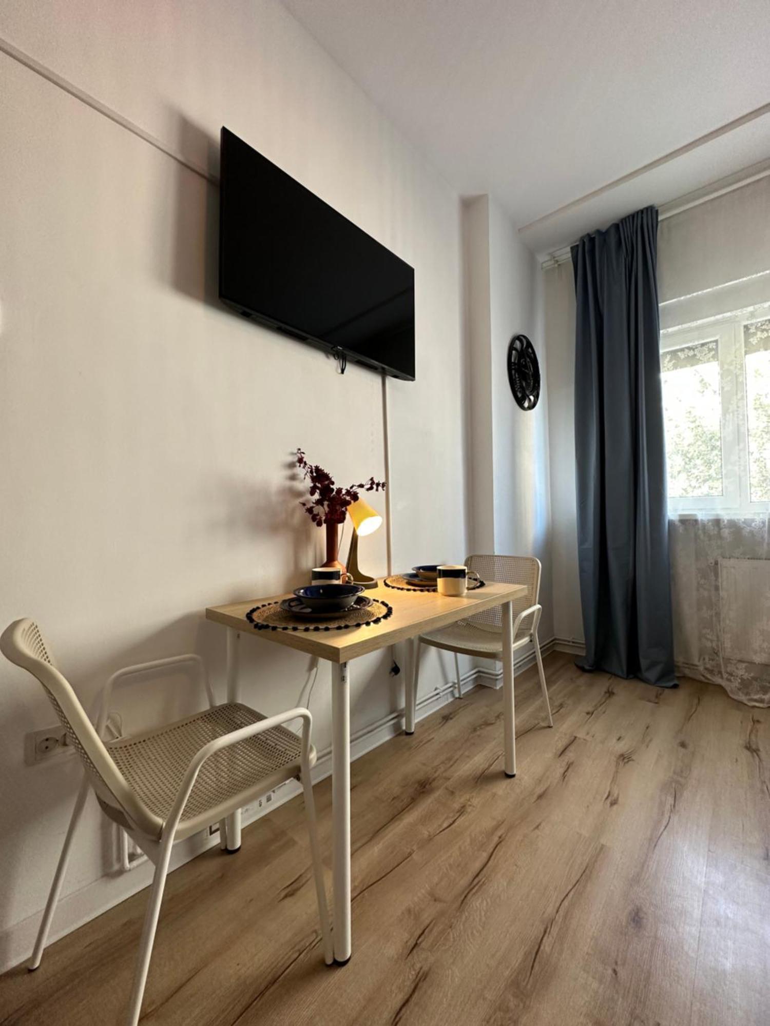 Ferienwohnung Central Studio Sapphire Bukarest Exterior foto